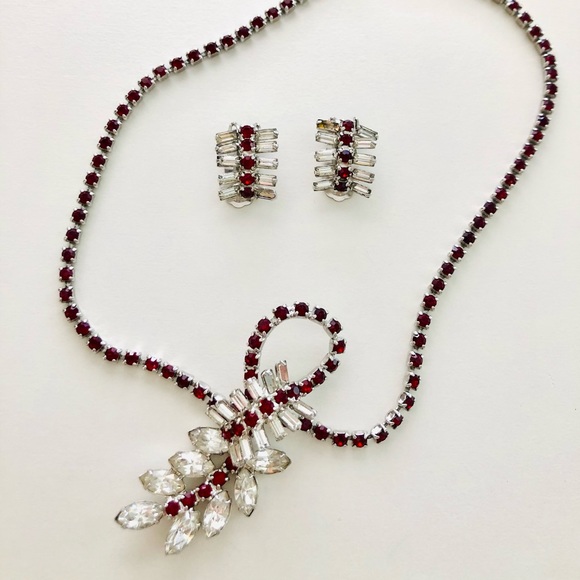 Vintage Deco Ruby Red Rhinestone Necklace Set - Picture 4 of 17